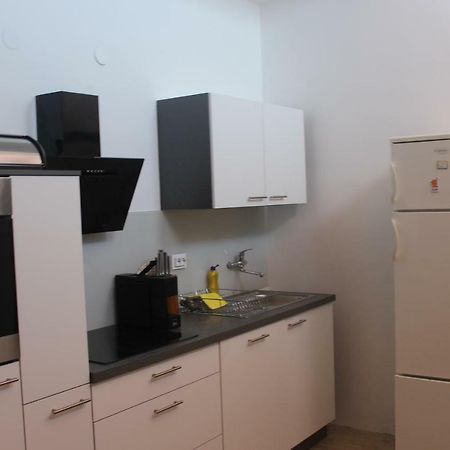 Apartman Koralj Apartment Pula Exterior photo