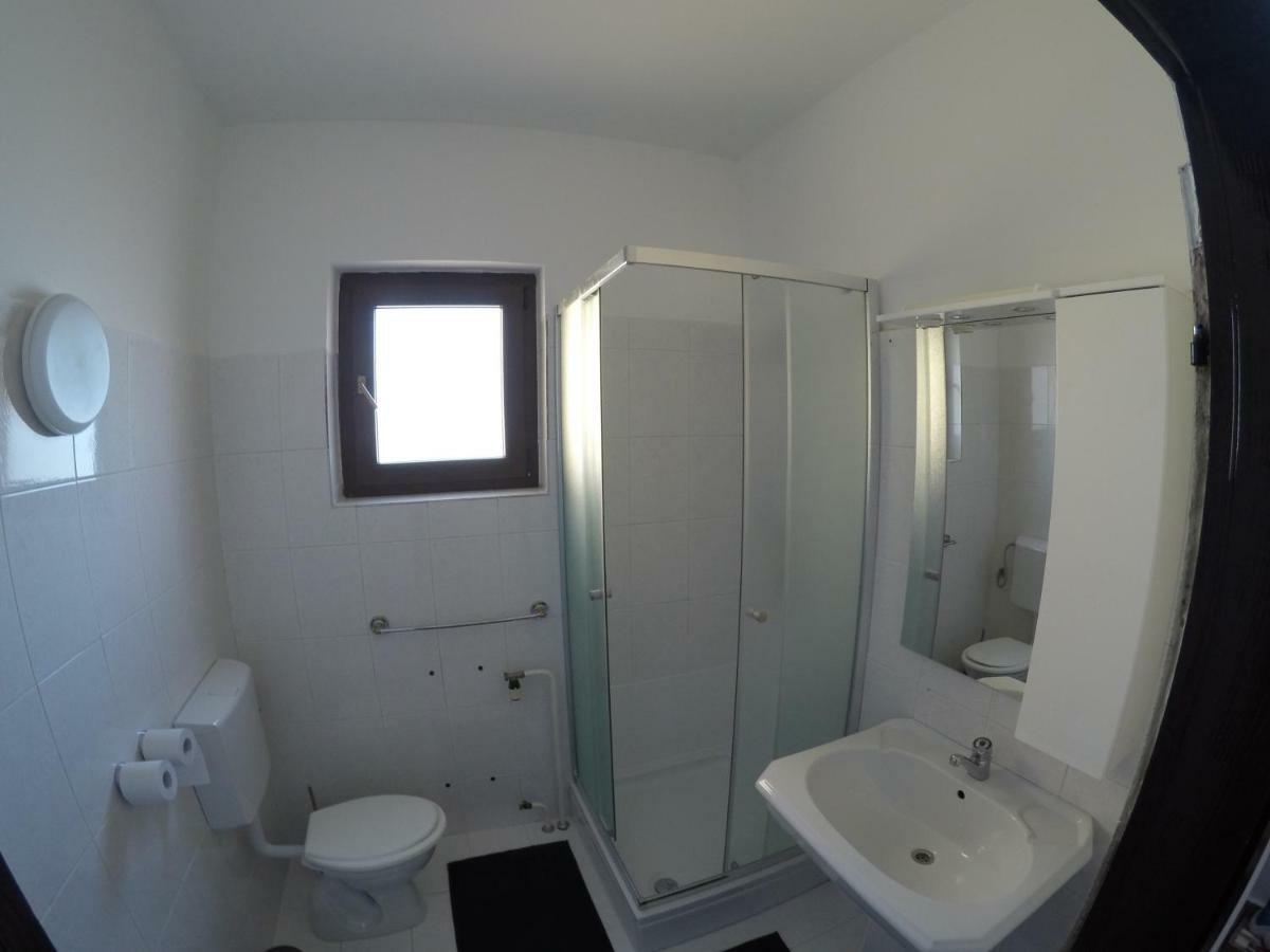 Apartman Koralj Apartment Pula Exterior photo